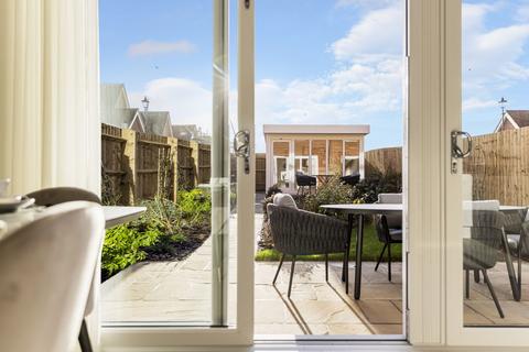 3 bedroom terraced house for sale - Plot 50, The Rowley at Manningtree Park, Excelsior Avenue CO11
