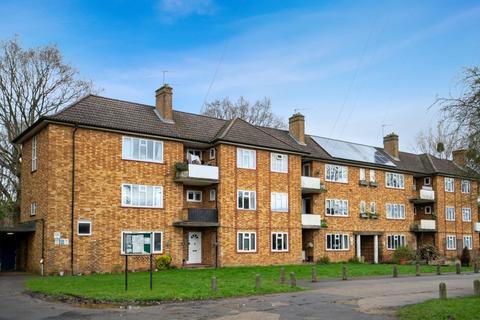 2 bedroom apartment for sale - Stile Meadow, Beaconsfield, HP9