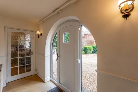 Conway Hallcroft Road, Retford, DN22 7PY
