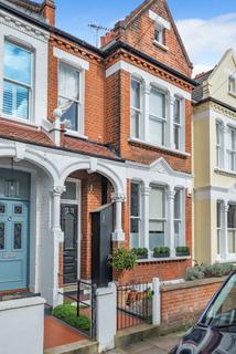 3 bedroom apartment to rent - Airedale Road London SW12