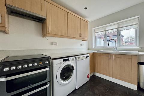 3 bedroom terraced house to rent - Simons Croft, Bootle L30