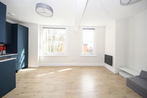 1 bedroom flat to rent, Station Road, Winchmore Hill N21