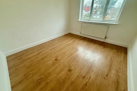 1 bedroom in a house share to rent, Rosemary Avenue, Edmonton