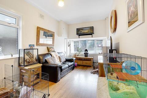 44 Brompton Farm Road, Rochester, ME2 3QY