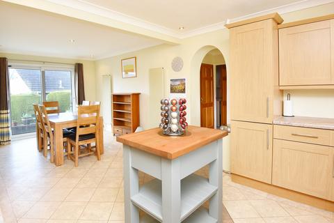 4 bedroom detached house for sale, Oakdale Glen, Harrogate