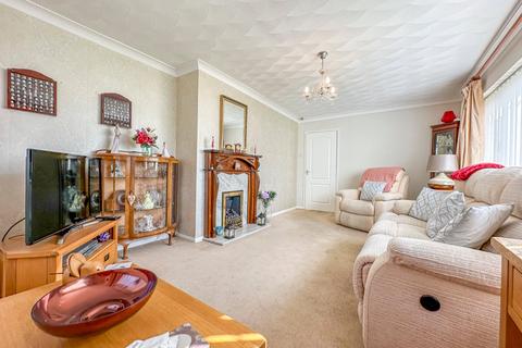 3 bedroom bungalow for sale, Grammar School Walk, Scunthorpe, North Lincolnshire, DN16