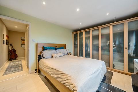 3 bedroom terraced house for sale - Bankside Close, Carshalton