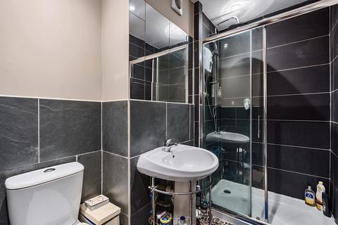 8 Bankside Close, Carshalton, SM5 3SB