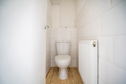 66 Sylvan Road, London, SE19 2RZ