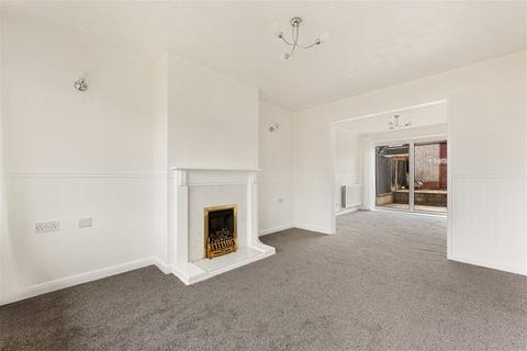 3 bedroom semi-detached house for sale - Ladbrooke Crescent, Nottingham, Nottinghamshire, NG6 0GR