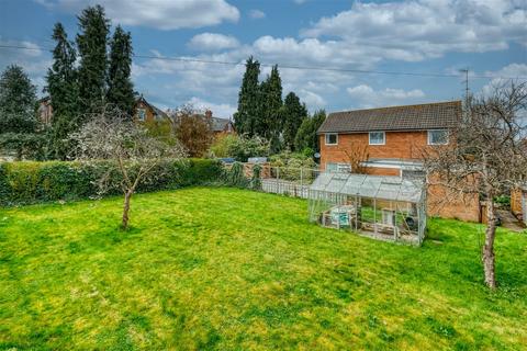 Treetops Selborne Road, Worcester, WR1 3JA