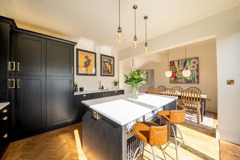 181 Dore Road, Sheffield, S17 3HB