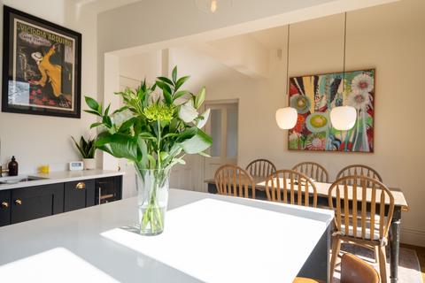 181 Dore Road, Sheffield, S17 3HB