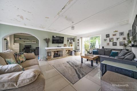 4 bedroom detached house for sale, Calvin Close, Camberley, Surrey, GU15