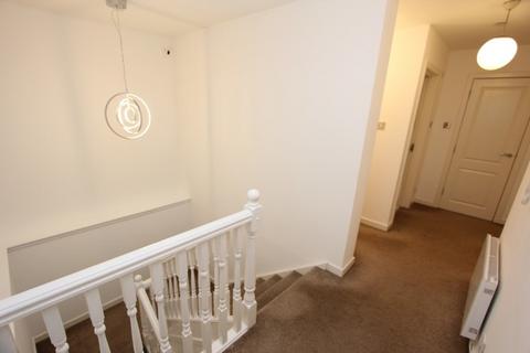 3 bedroom apartment to rent - White Cart Court, Shawlands G43
