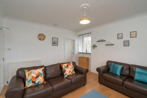 3 bedroom apartment to rent - Union Glen, Aberdeen