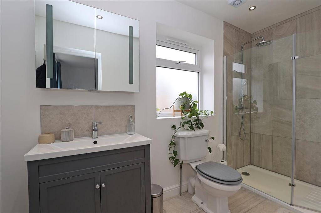 Ensuite