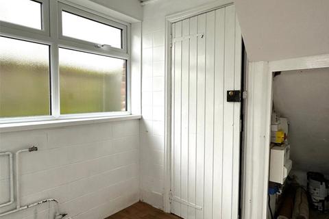 3 bedroom detached house for sale - Elm Grove, Hampden Park, Eastbourne, East Sussex, BN22