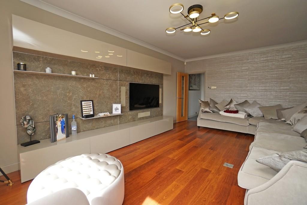 Bryher Island, Portsmouth PO6 3 bed townhouse for sale £785,000