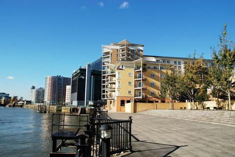 2 bedroom flat to rent - Wotton Court, Canary Wharf, London, E14