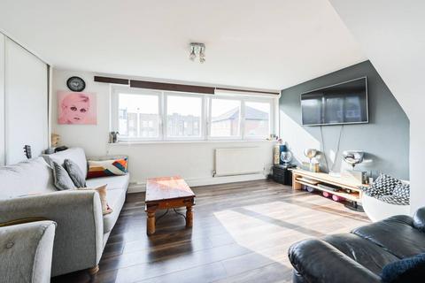 3 bedroom flat for sale - Campsbourne Road, Crouch End, London, N8