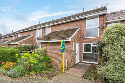 58 Aspen Close, London, W5 4YQ