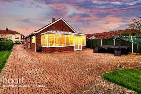 3 bedroom bungalow for sale, Browick Road, Wymondham