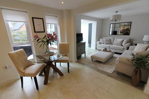 15 Gloster Road, Lutterworth, LE17 4QS
