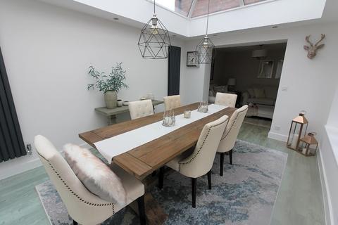15 Gloster Road, Lutterworth, LE17 4QS