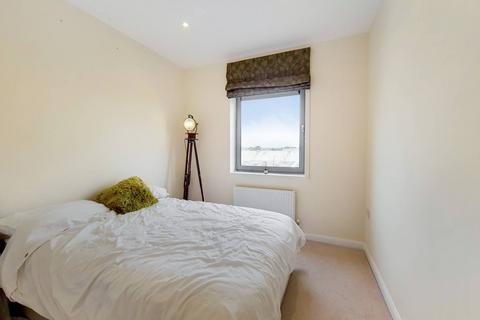 2 bedroom penthouse to rent - Burr Road, Southfields, London, SW18