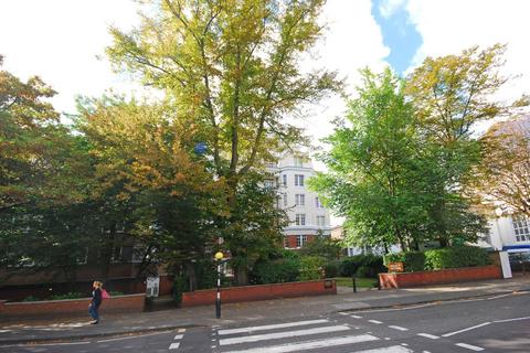 2 bedroom flat to rent, Abbey Road, St John's Wood, London, NW8