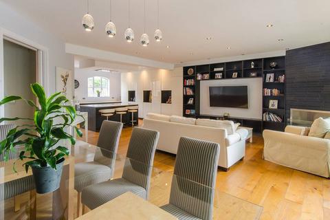 2 bedroom penthouse for sale, Scrandrett Street, Wapping, London, E1W