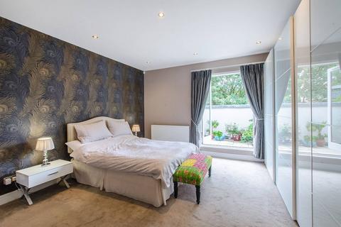 2 bedroom penthouse for sale - Scrandrett Street, Wapping, London, E1W