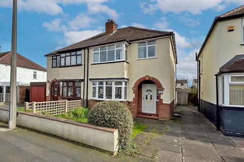 3 bedroom semi-detached house for sale, Collins Road, Wednesbury