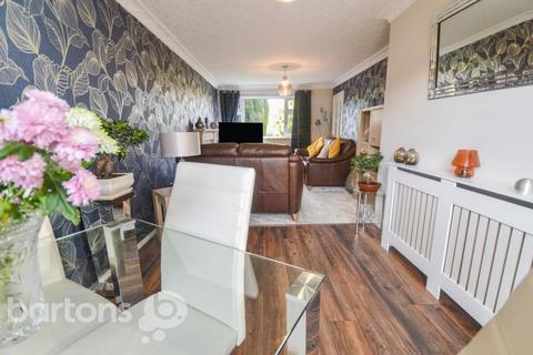 66 Lapwater Road, Rotherham, S61 4NF