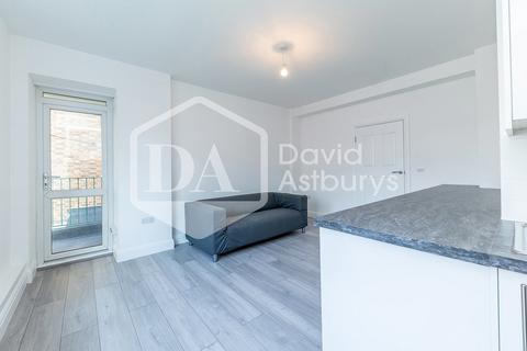 3 bedroom apartment to rent - New North Road, Islington, London