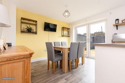 3 bedroom terraced house for sale, THOMAS FOX ROAD
