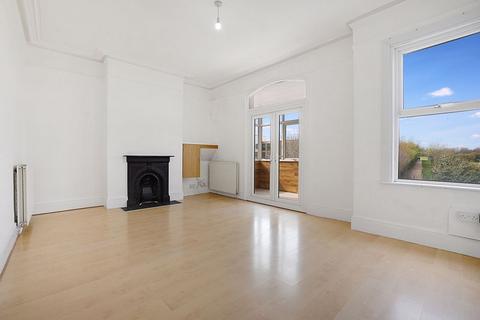2 bedroom apartment to rent - Marlborough Road, Gillingham