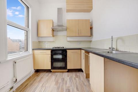 2 bedroom apartment to rent - Marlborough Road, Gillingham