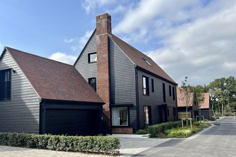 5 bedroom detached house for sale, The Audley at Alfold Gardens