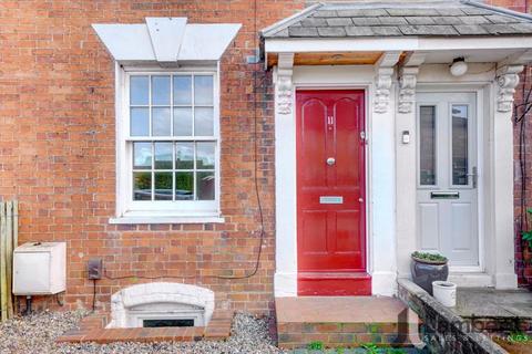 4 bedroom terraced house for sale, Watts Road, Studley