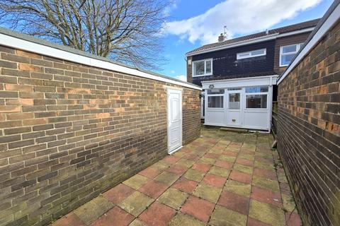 3 bedroom end of terrace house for sale - Doxford Place, Cramlington