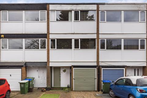 12 Damon Close, Sidcup, DA14 4HP