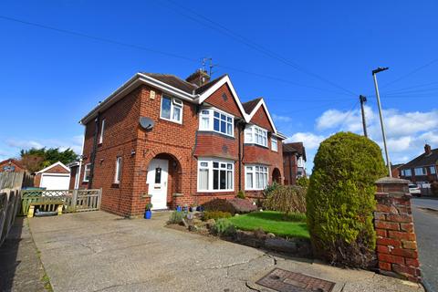 3 bedroom semi-detached house for sale, Fieldstead Crescent, Scarborough YO12