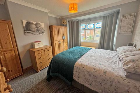 5 Fieldstead Crescent, Scarborough, YO12 6TH