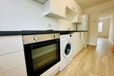 undefined, Amwell Court, Hoddesdon EN11