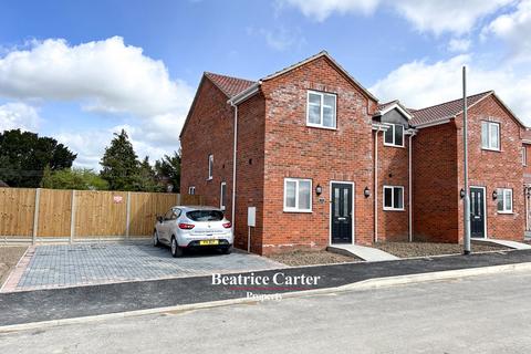 2 bedroom semi-detached house to rent, White Horse Drive, Bury St. Edmunds IP28