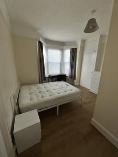 1 bedroom in a house share to rent, Mill Road, Cambridge CB1