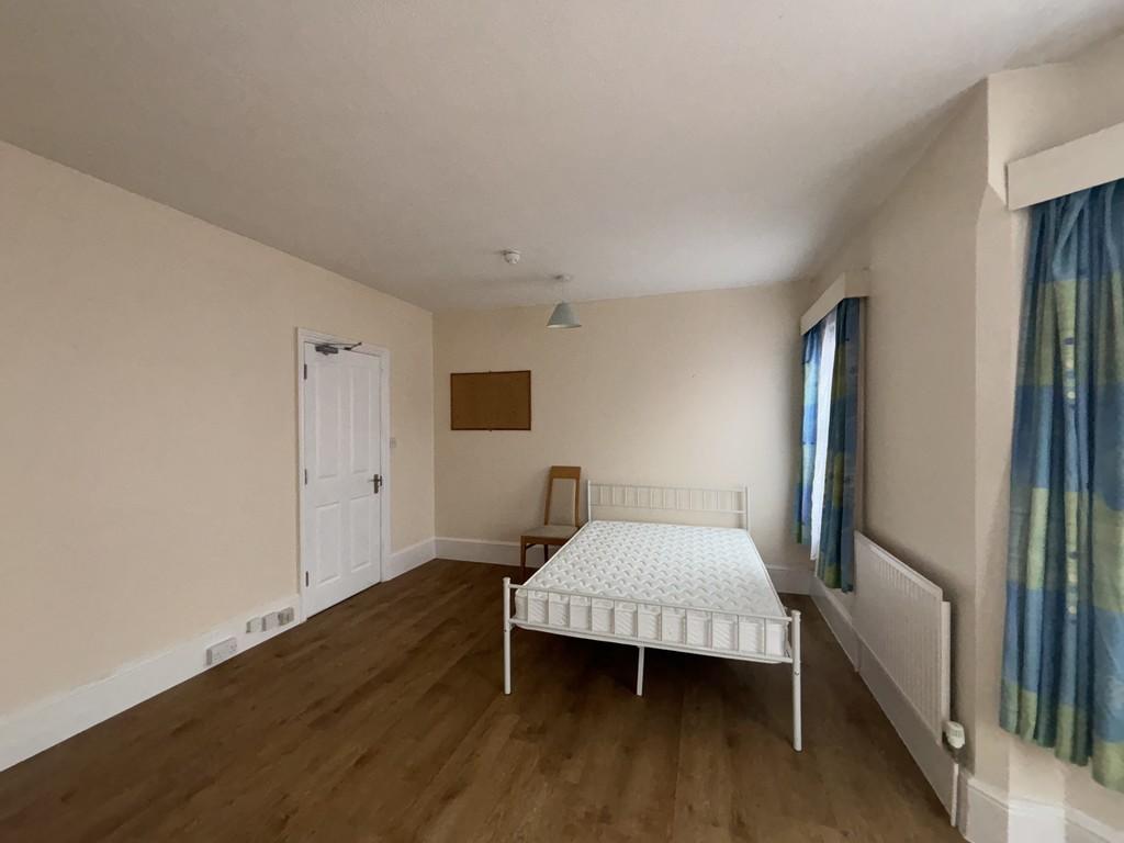 Room 4