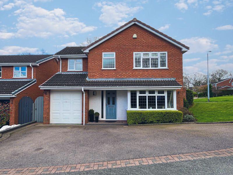 Hunslet Road, Burntwood, WS7 9LF 4 bed detached house for sale £440,000